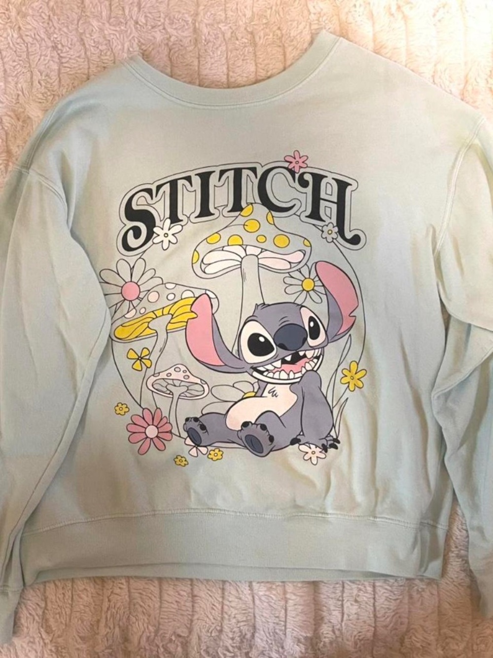 NWOT Disney Stitch Mint Green Sweatshirt Size Large Graphic Pullover